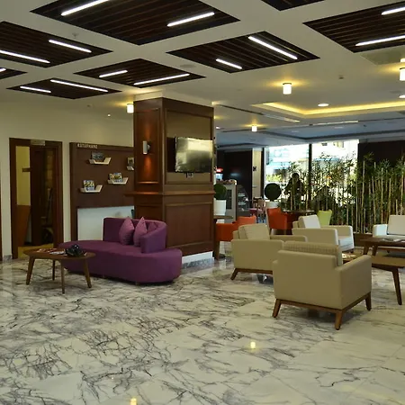 Hotell Bacacan 4*