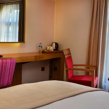 Bacacan Hotell 4*
