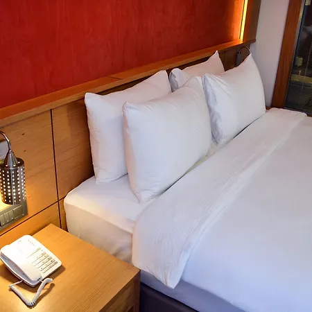 Bacacan Hotell 4*