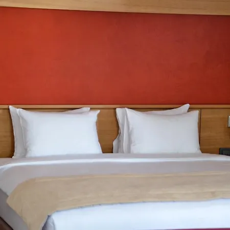 Bacacan Hotell 4*