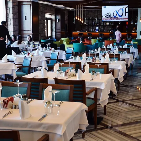 Hotell Bacacan 4*