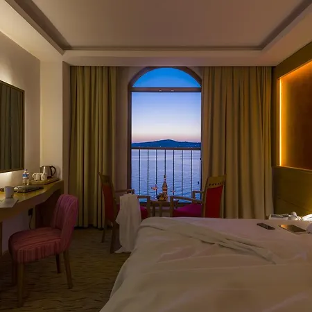 Hotell Bacacan 4*
