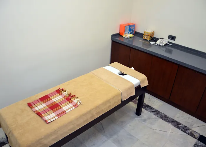 Bacacan Otel Ayvalı