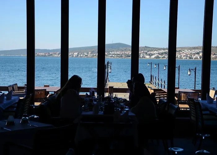 Otel Bacacan Ayvalı